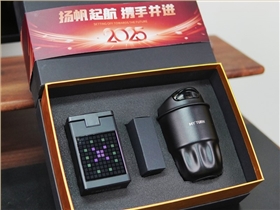 2025-05-27_16.46.34_W未來主義創(chuàng)意禮品_被夸麻了_2025超實(shí)用科技感拉滿的商務(wù)禮盒_1_副本.jpg