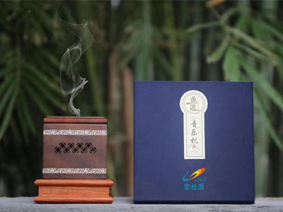 恒大，碧桂園等一大批地產(chǎn)行業(yè)，給客戶都是這么送禮的。
