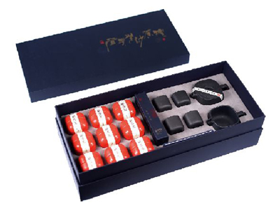 適合地產(chǎn)行業(yè)的茶具禮品可以這樣定制，高檔實(shí)用。