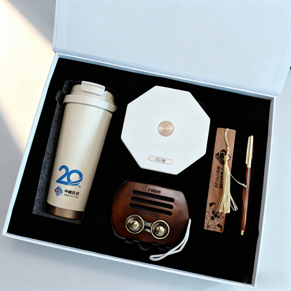 中鵬科技周年慶禮品 中鵬科技周年慶禮品
